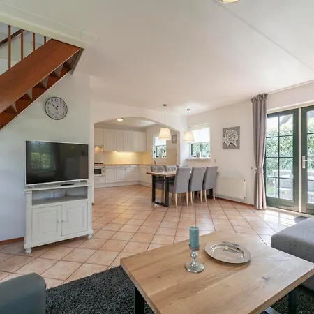 In Near The 别墅 *